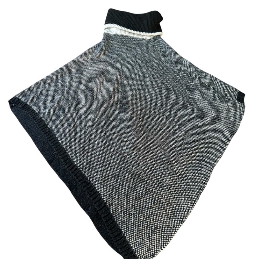 A126 Cocogio Wool Alpaca Blend Chunky Knit Turtleneck Poncho Cape